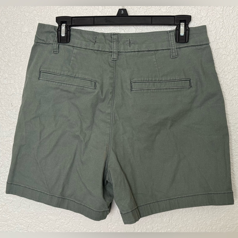 Gloria Vanderbilt women's high-rise cotton chino shorts women’s Size 8 – NWOT - Picture 2 of 3